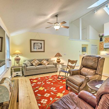 Charming Retreat Near Downtown Frankfort And Beaches المظهر الخارجي الصورة