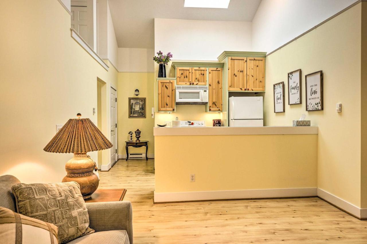 Charming Retreat Near Downtown Frankfort And Beaches المظهر الخارجي الصورة