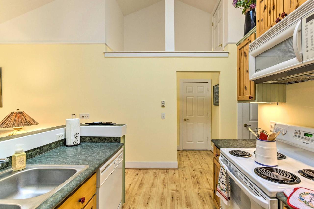 Charming Retreat Near Downtown Frankfort And Beaches المظهر الخارجي الصورة