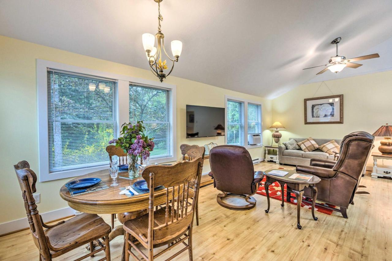 Charming Retreat Near Downtown Frankfort And Beaches المظهر الخارجي الصورة