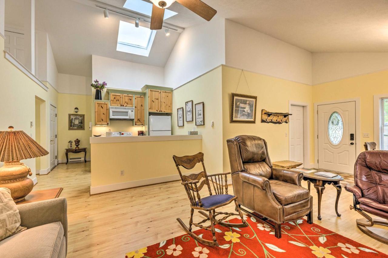 Charming Retreat Near Downtown Frankfort And Beaches المظهر الخارجي الصورة